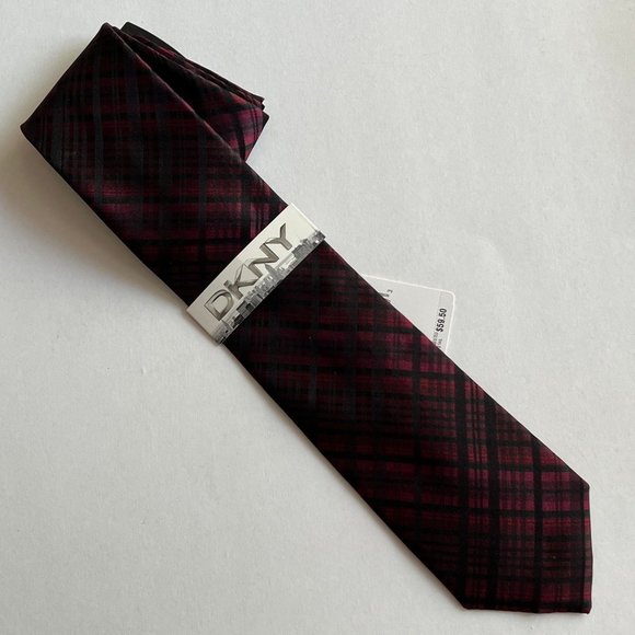 DKNY Silk Tie / Necktie Red Black NWT - Picture 2 of 2